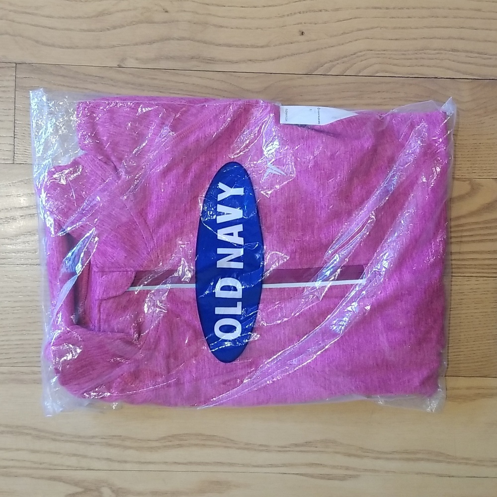 Old Navy Active Go-Dry Pullover Medium NWT